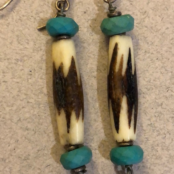 Vintage Handmade Earrings - Picture 9 of 9